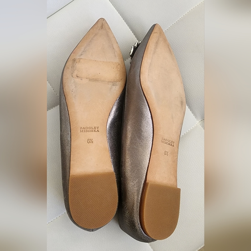 Badgley Mischka Metallic Flats with Crystal Embellishments, Size 6 1/2. - Picture 7 of 7